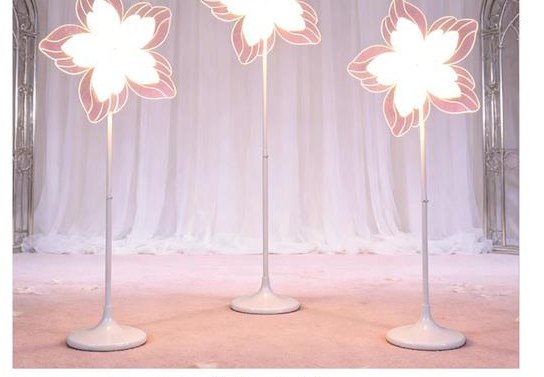 Five-Petal Flower Aisle Light (Small)