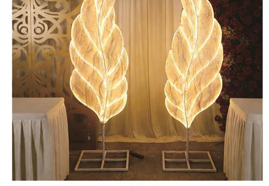 Golden Leaf Aisle Light (Two-Piece Set)