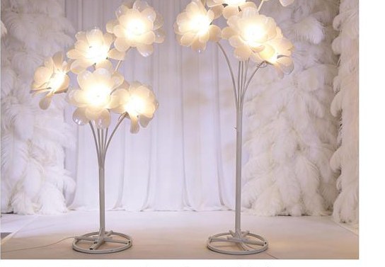 Five-Head Flower Aisle Light (Iron Pole)